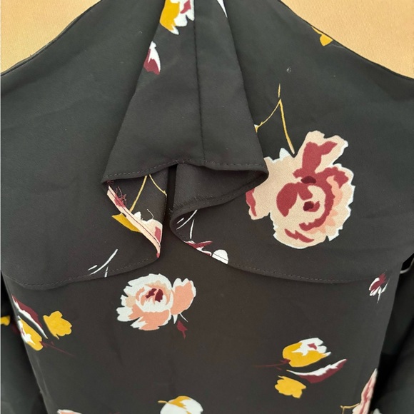 1. State Black and Pink Floral Halter Blouse - Picture 5 of 9